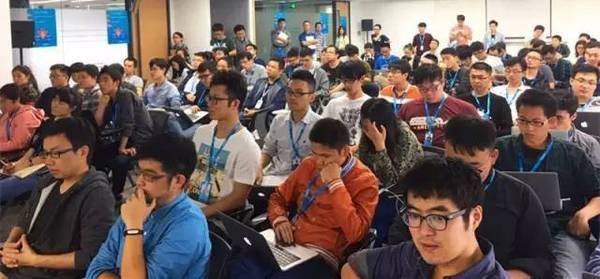 程序员厉害还是黑客厉害？揭秘两者技术差异与职业前景