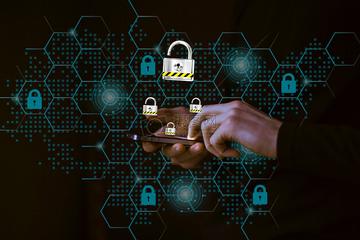 黑客免费私人接单平台:揭秘免费背后的陷阱与风险,教你如何安全选择网络安全服务