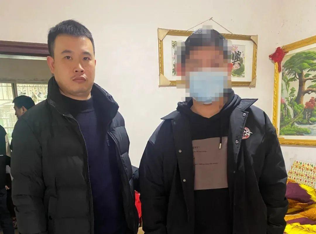 黑客24小时app接单提现的真相：便捷背后隐藏的法律风险与安全陷阱  第3张