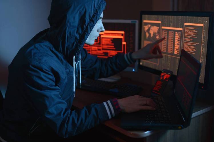 学黑客的最佳年龄是多少？揭秘不同年龄段学网络安全的优势与路径