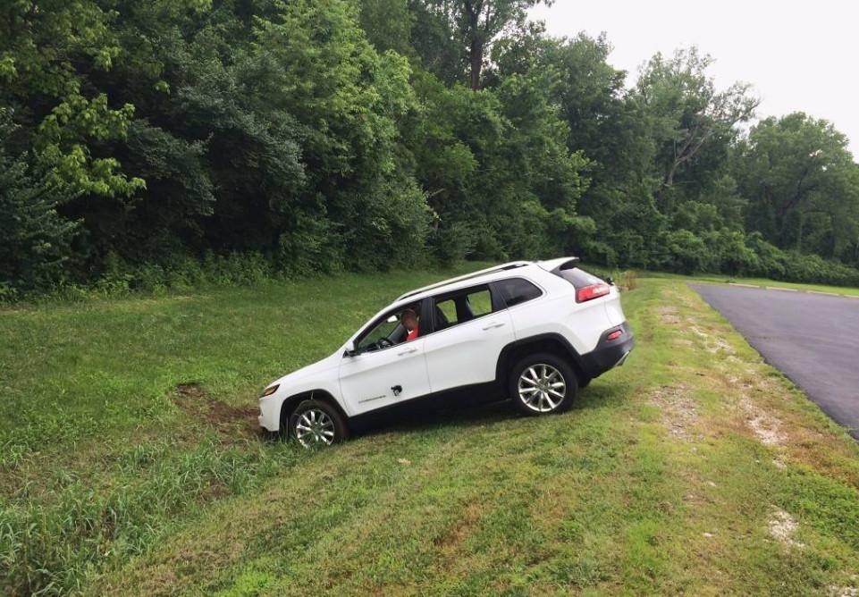 黑客一月挣多少？揭秘白帽、灰帽、黑帽黑客的真实收入与合法赚钱途径  第3张