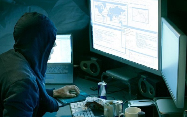 专业黑客24小时在线找人：揭秘数字追踪的真相与风险，助你安全高效寻人