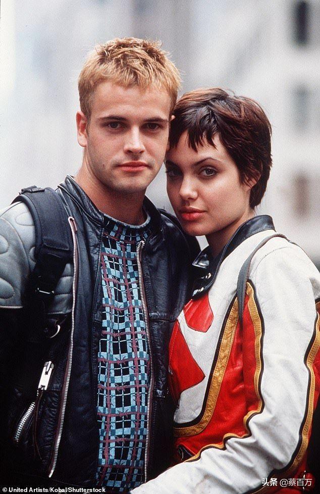 黑客先付款帮你是真的吗？揭秘网络灰色服务的真相与安全防范指南  第3张