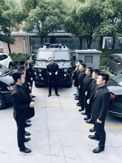 雇一个私人保镖多少钱？2024年价格表与省钱技巧全解析  第3张