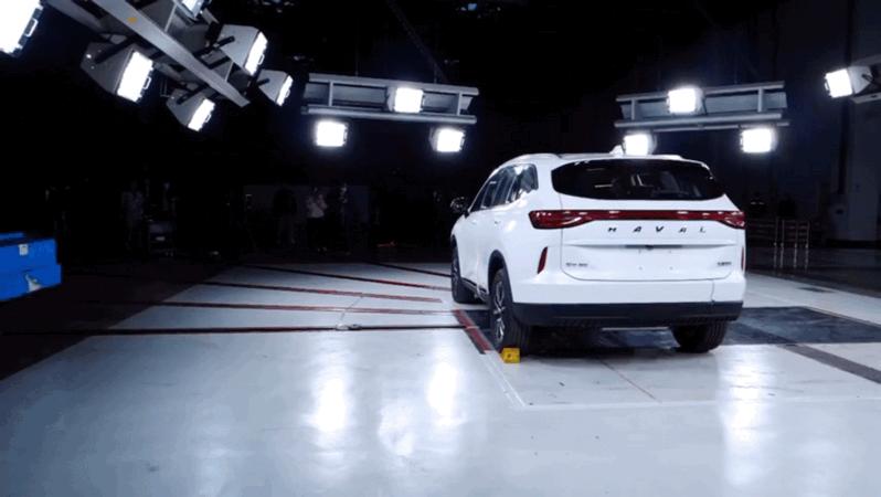 免费黑客帮你入侵手机？揭秘骗局真相，教你实用手机安全防护技巧  第3张