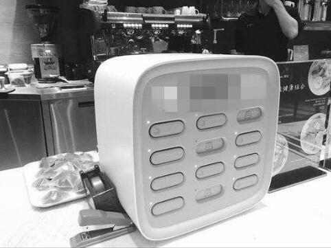 黑客联系方式是什么？揭秘合法与非法渠道及法律风险防范指南  第1张