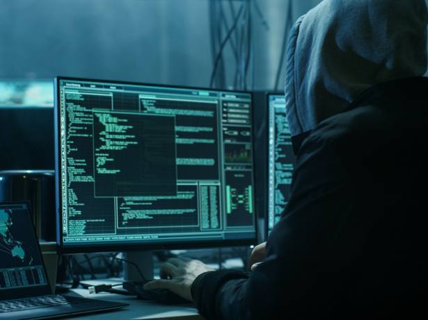 黑客24小时接单网站直接进入：揭秘暗网服务与合法替代方案，保护你的网络安全