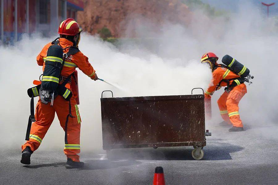 黑客技术接单怎么接的？揭秘安全可靠的接单渠道与完整流程  第2张