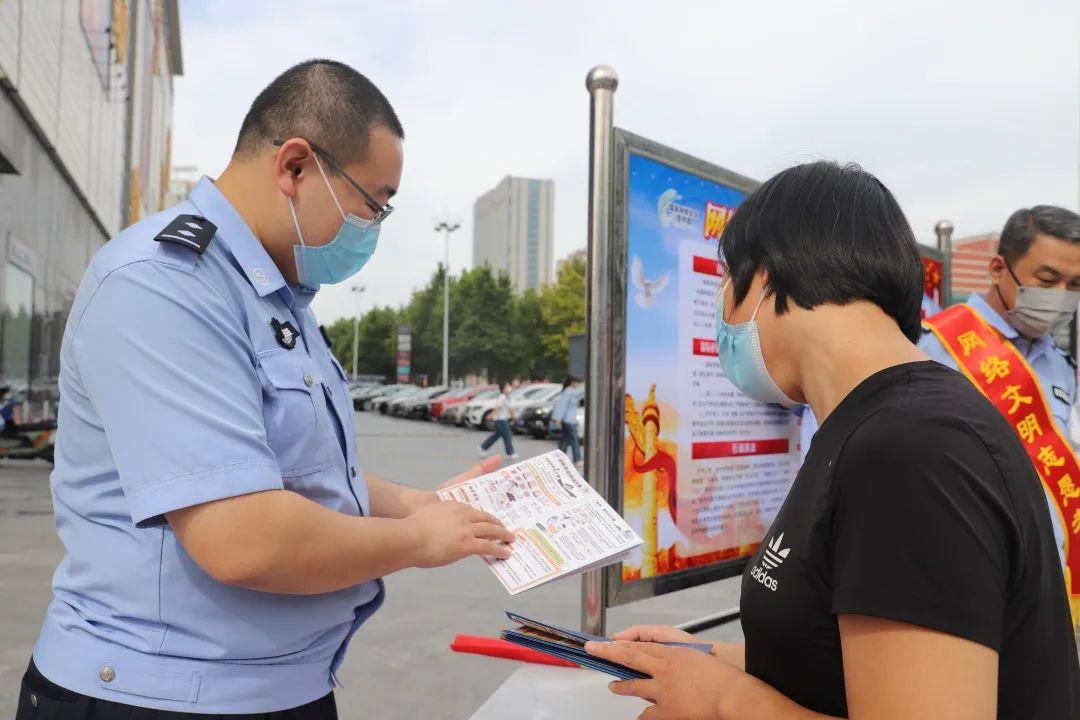 黑客教你强制进QQ群？揭秘背后风险与合法入群方法