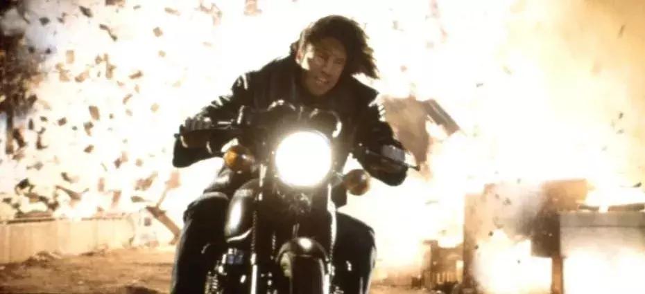 联系黑客怎么联系QQ？揭秘法律风险与安全解决途径，保护你的数据安全