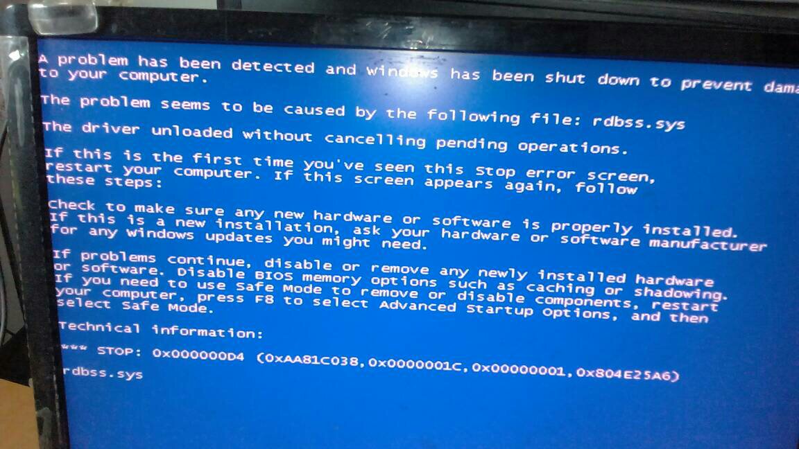 电脑蓝屏紧急救援：如何快速找到靠谱电脑高手联系方式解决毕业设计危机  第3张