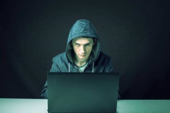 我想找黑客帮我查一个人的位置？别冲动！这5个合法方法更安全有效  第1张