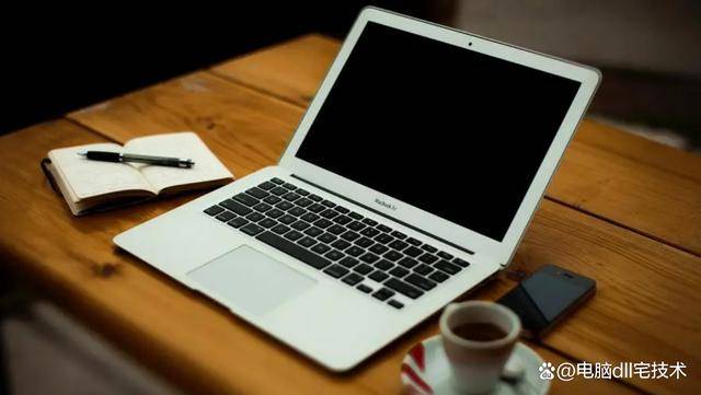 电脑高手24在线咨询电话：深夜电脑故障急救，快速解决您的燃眉之急