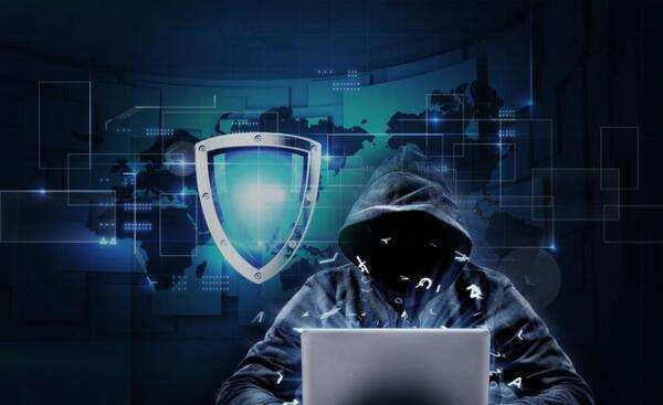 有人会入侵电脑吗？揭秘网络威胁真相与实用防御指南