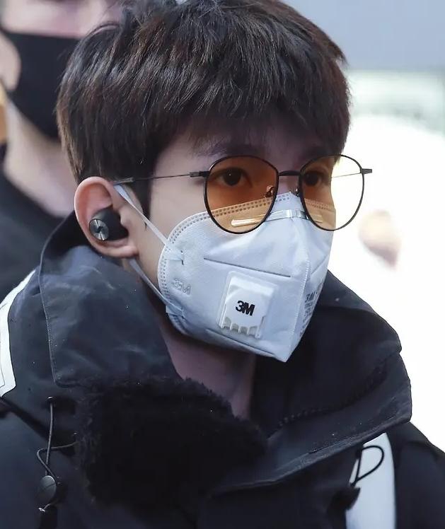 手机QQ账号安全防护指南：从设置到应急处理，全面守护你的数字身份